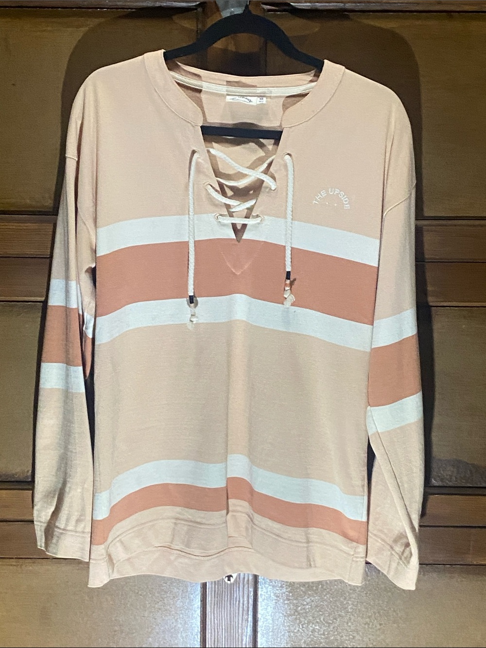 The upside Freja Coral and White Pullover Sweatshirt Sz XS - Picture 1 of 7